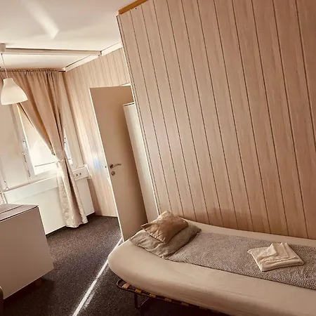 Veni Apartment *